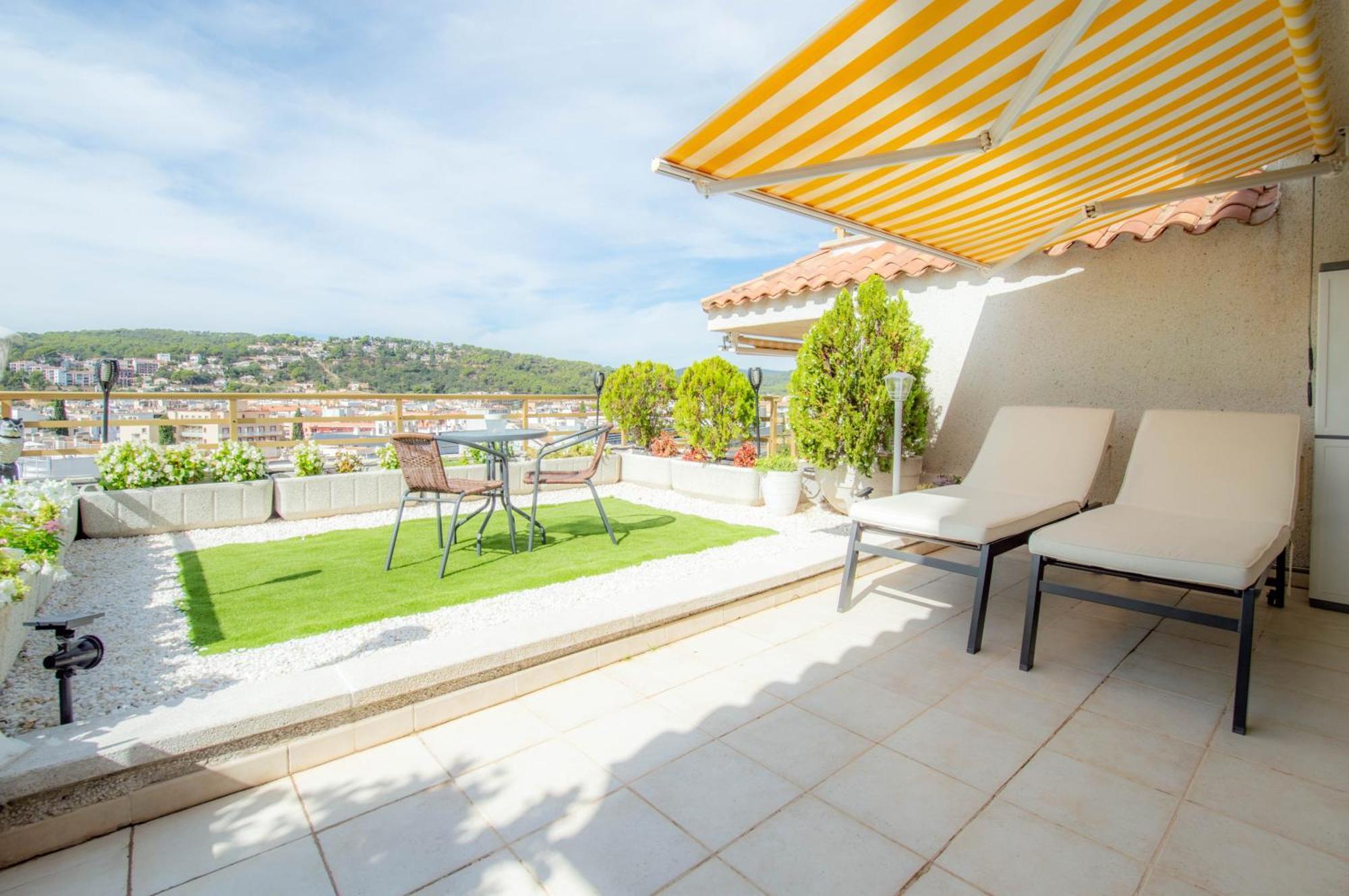 Apartment Luna Tossa De Mar With Jacuzzi, 5Mins Walking To The Beach, Sea And Castle View Big Terrace Exterior foto