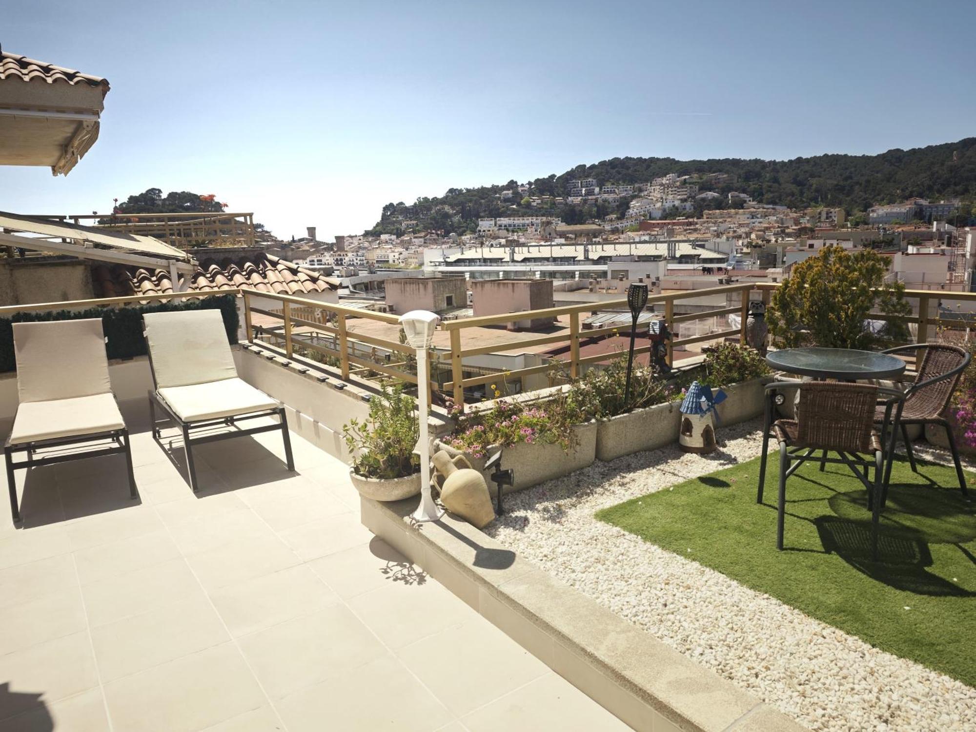 Apartment Luna Tossa De Mar With Jacuzzi, 5Mins Walking To The Beach, Sea And Castle View Big Terrace Exterior foto